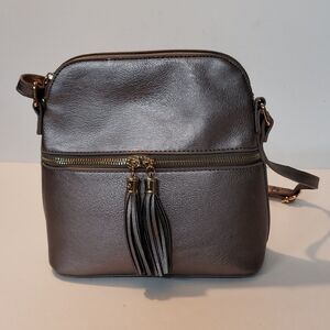 Elegant Gray Leather Crossbody Bag